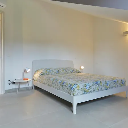 Residenza Cantalupo * إمبيريا